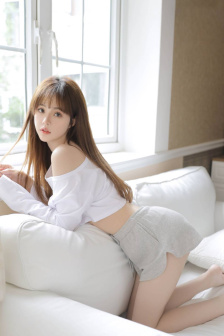 大胸年轻的搜子1